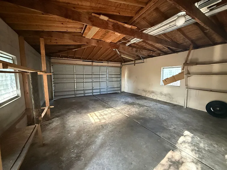 930 20th Ave S — Photo 25