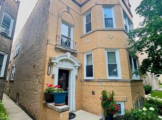 5722 N Richmond St, Chicago, IL 60659