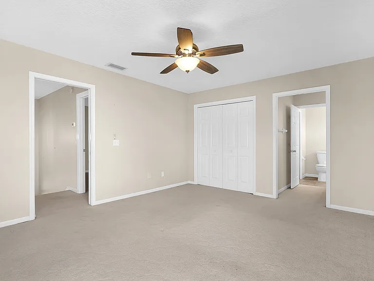 506 Lakeway Dr — Photo 31