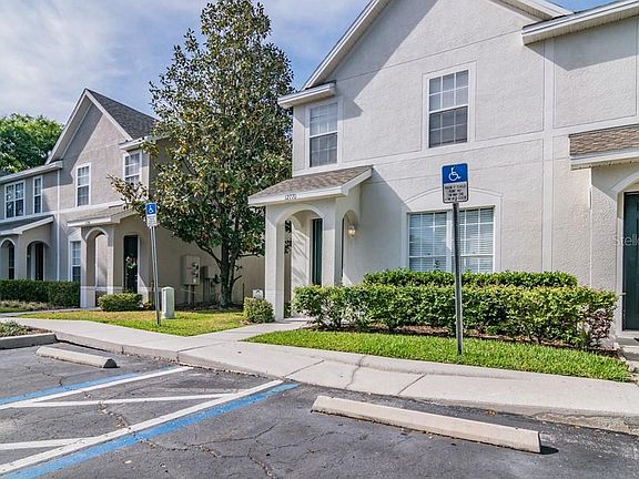 4th image of 12770 Country Brook Ln