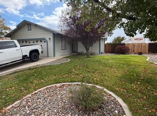 960 Mercedes Dr, Sparks, NV 89441