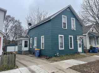 722 Logan St SE, Grand Rapids, MI 49503