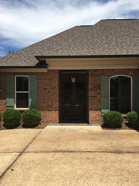 2nd image of 717 Nottingham Dr