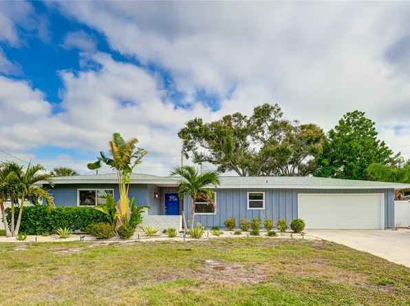 2623 Suncrest Dr, Sarasota, FL 34239