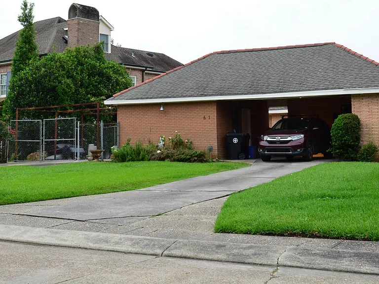 Located at end of the street, just before cul de sac. No thru traffic. All street in the neighborhood (Lake Vista) are cul de sacs. Considered by many as the best and safest neighborhood in The Greater New Orleans Area. Quiet. Great neighbors.