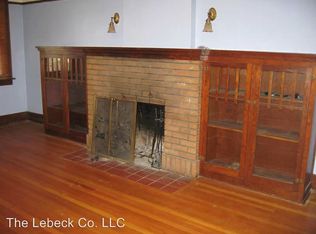 221 9th St SW, Albuquerque, NM 87102