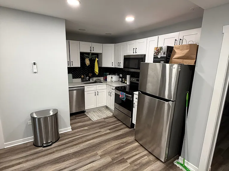1503 W 19th St #4R — Photo 14
