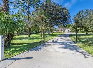 441 11th St SW, Naples, FL 34117