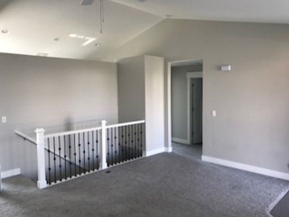 4th image of 1387 N Preston Dr