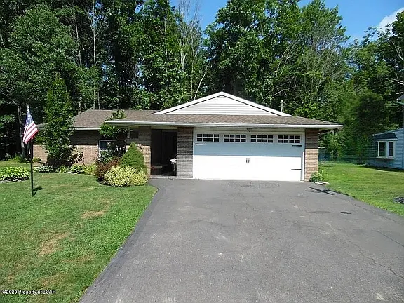 45 Yorktown Rd — exterior photo