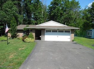 45 Yorktown Rd, Mountain Top, PA 18707