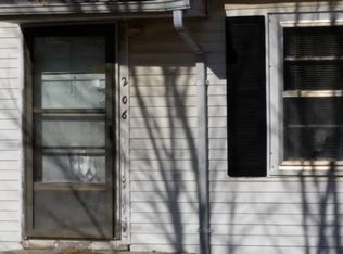 206 W 10th St, Andover, KS 67002