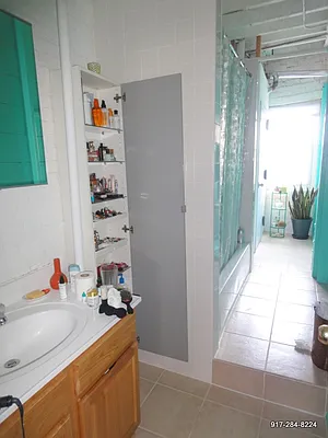 Rented by Swythe, Inc. | media 24