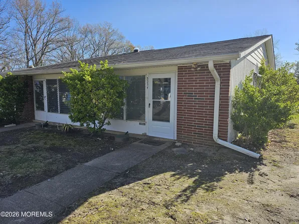 533 Dartmoor Court #F, Lakewood, NJ 08701