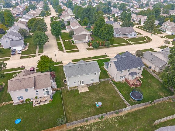 4th image of 1410 Tralee Ln