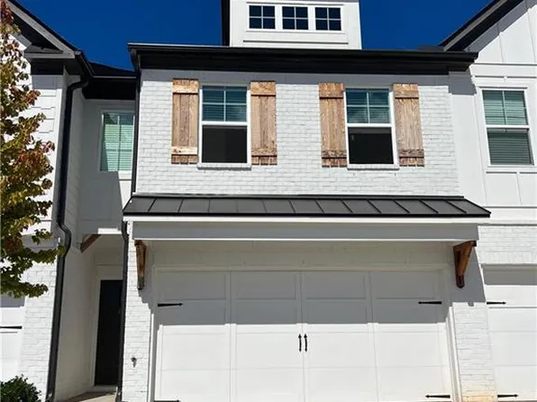 68 Auburn Rd, Auburn, GA 30011