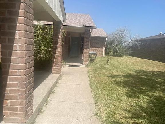 2nd image of 9434 Waxwing St