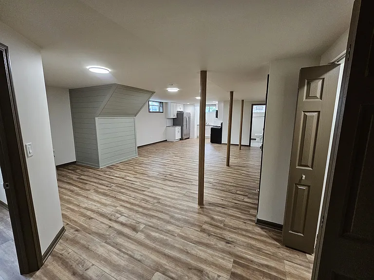 5707 W Ridgemont Ln — Photo 8