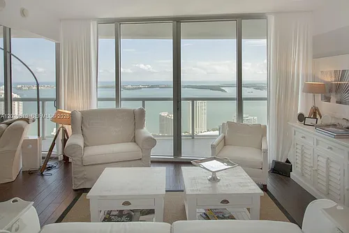 465 Brickell Ave #4703 Photo 1 465 Brickell Ave #4703 Photo 1