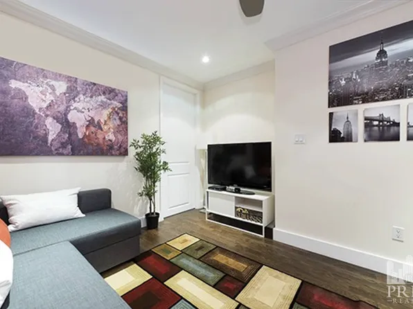 339 East 75th Street image 2 of 12