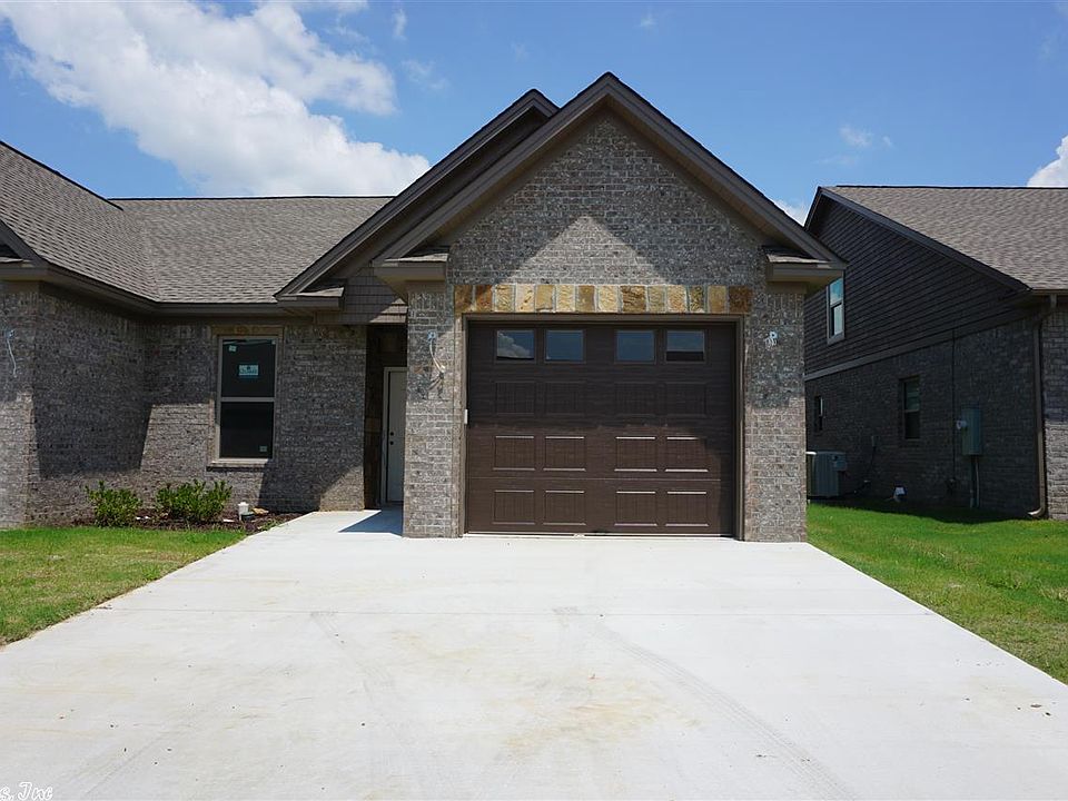 2nd image of 2314 Jonathan Ln