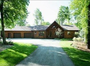 98 106th Ave, Plainwell, MI 49080