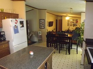 26 Clayton Dr, Clifton Park, NY 12065