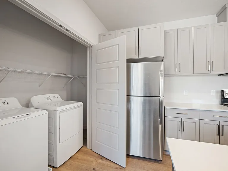La Vida 55+ Luxury Living — Photo 47