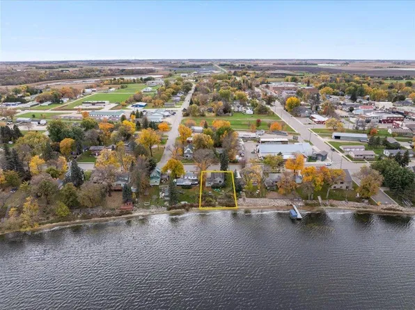 109 E Lake St, Osakis, MN 56360