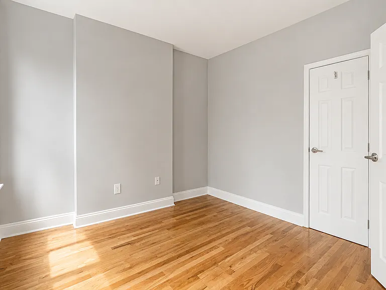 519 W 151st St #9 — Photo 6