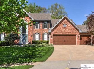 1826 N 129th Cir, Omaha, NE 68154