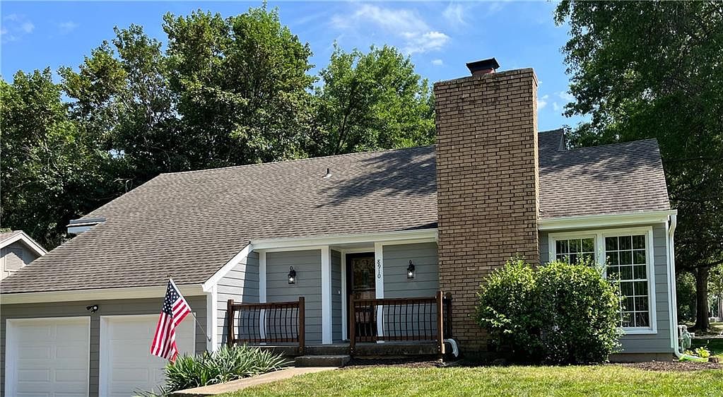 8910 Country Hill Ct, Lenexa, KS 66215 Zillow