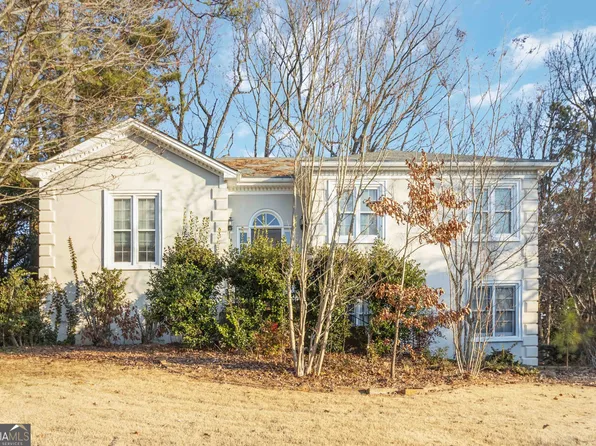 1351 Middleburg Hunt, Lawrenceville, GA 30043