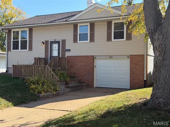25 Vanderbilt Pl, O Fallon, IL 62269