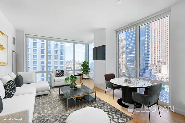 Rented by (Legacy) Elegran | media 3