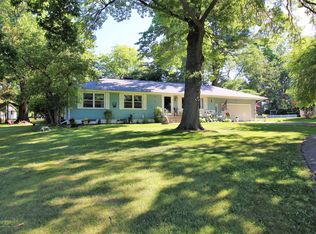 407 McArthur River Dr, Eaton Rapids, MI