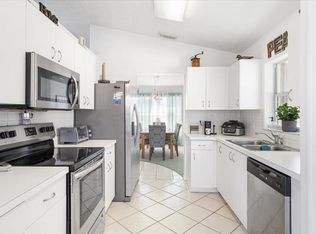 6800 Picante Cir, Fort Pierce, FL 34951