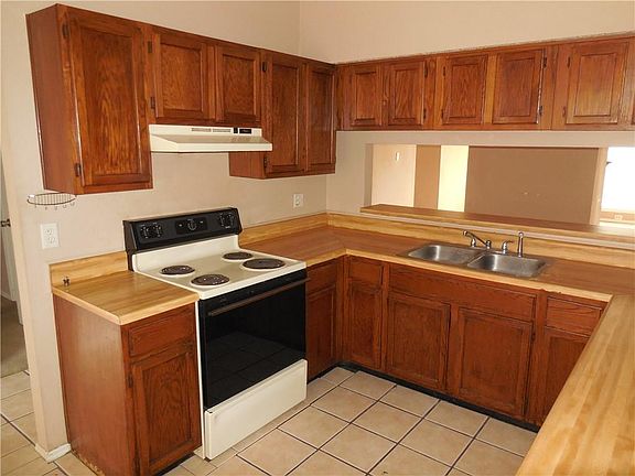 3rd image of 2114 Snowbird Dr