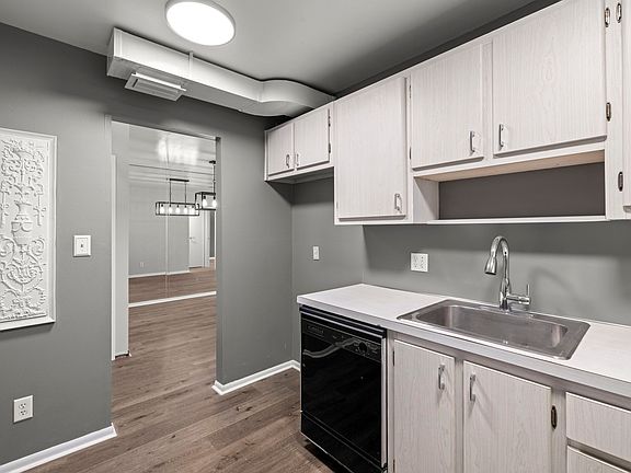 2nd image of 4611 W Fig St Unit 208