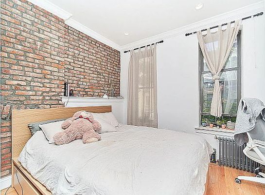 5th image of 319 E 78th St APT 4C