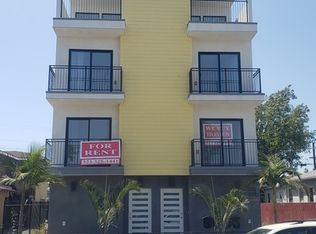 2131 Carmona Ave, Los Angeles, CA 90016