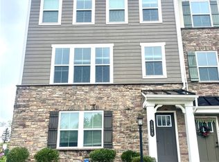 1078 Adair Ave, Valencia, PA 16059