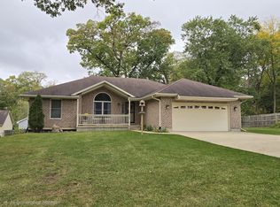 330 Kirkwood Ave, Winthrop Harbor, IL 60096
