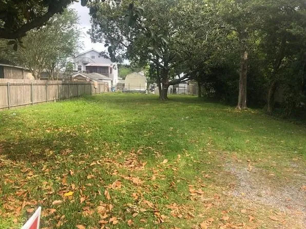 3221 45th St, Metairie, LA 70001