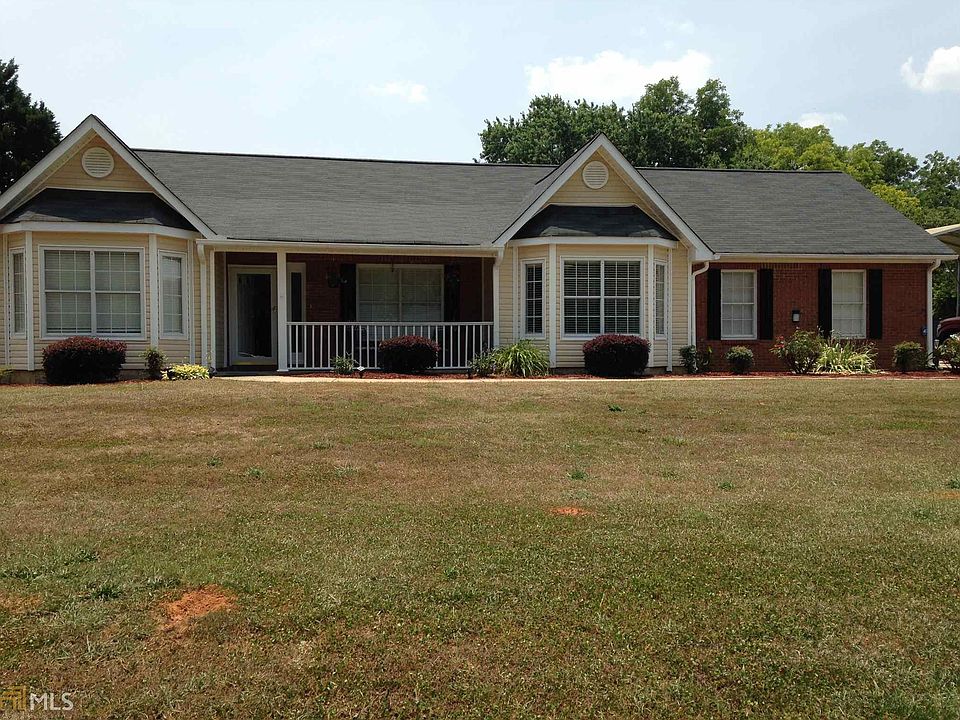 1st image of 111 Overlook Dr #12