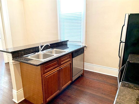 3rd image of 4708 Saint Peter St #10