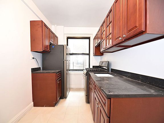 4th image of 25-90 35th St #4E