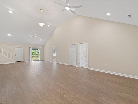 4th image of 3101 Hickory Ridge Dr