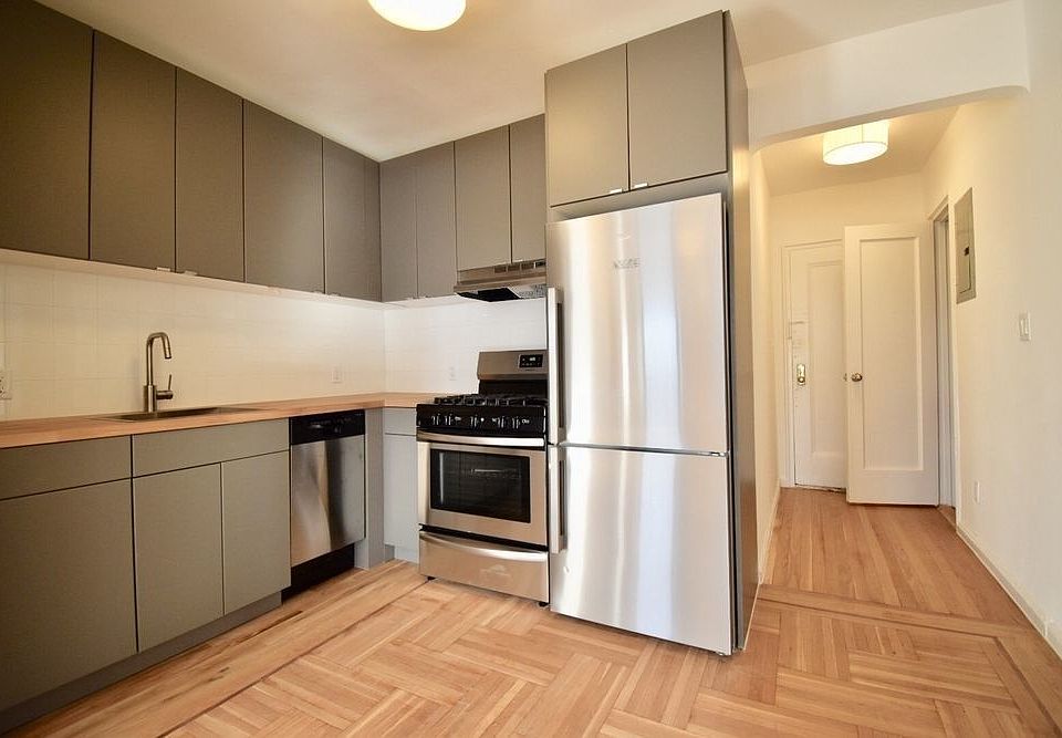 1st image of 200 Haven Ave APT 1H