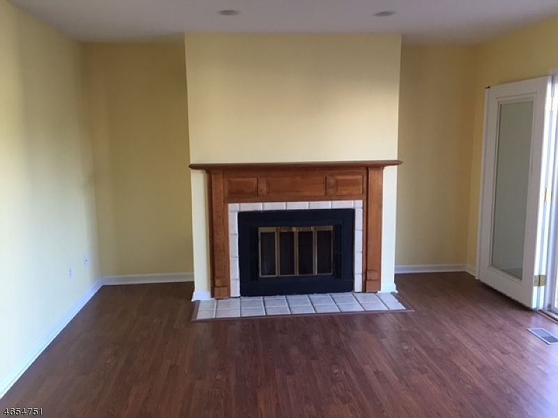 2nd image of 21 Carriage Ln #21